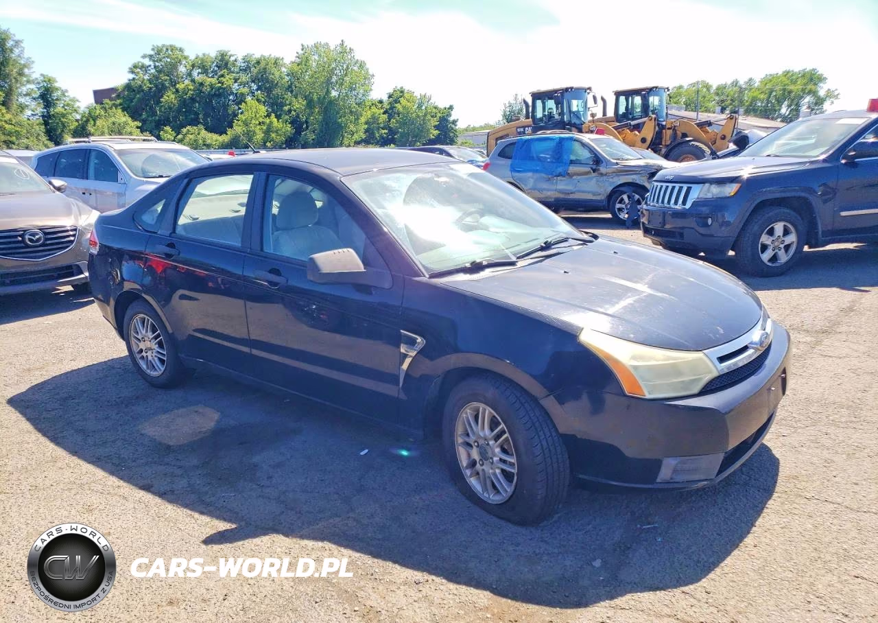 2008 Ford Focus Se VIN:1FAHP35NX8W206770 - 4