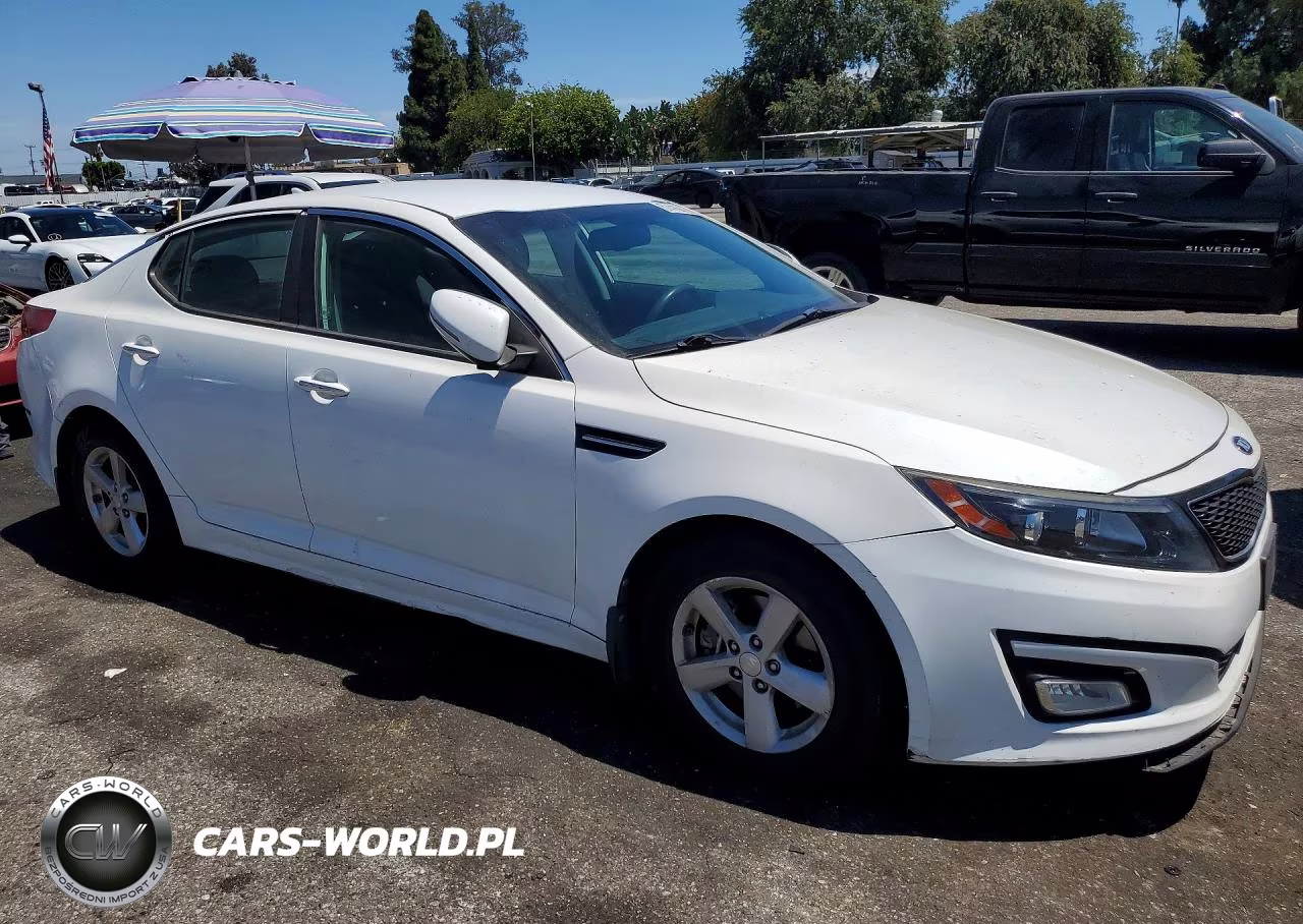 2015 Kia Optima Lx VIN:5XXGM4A78FG491916 - 4