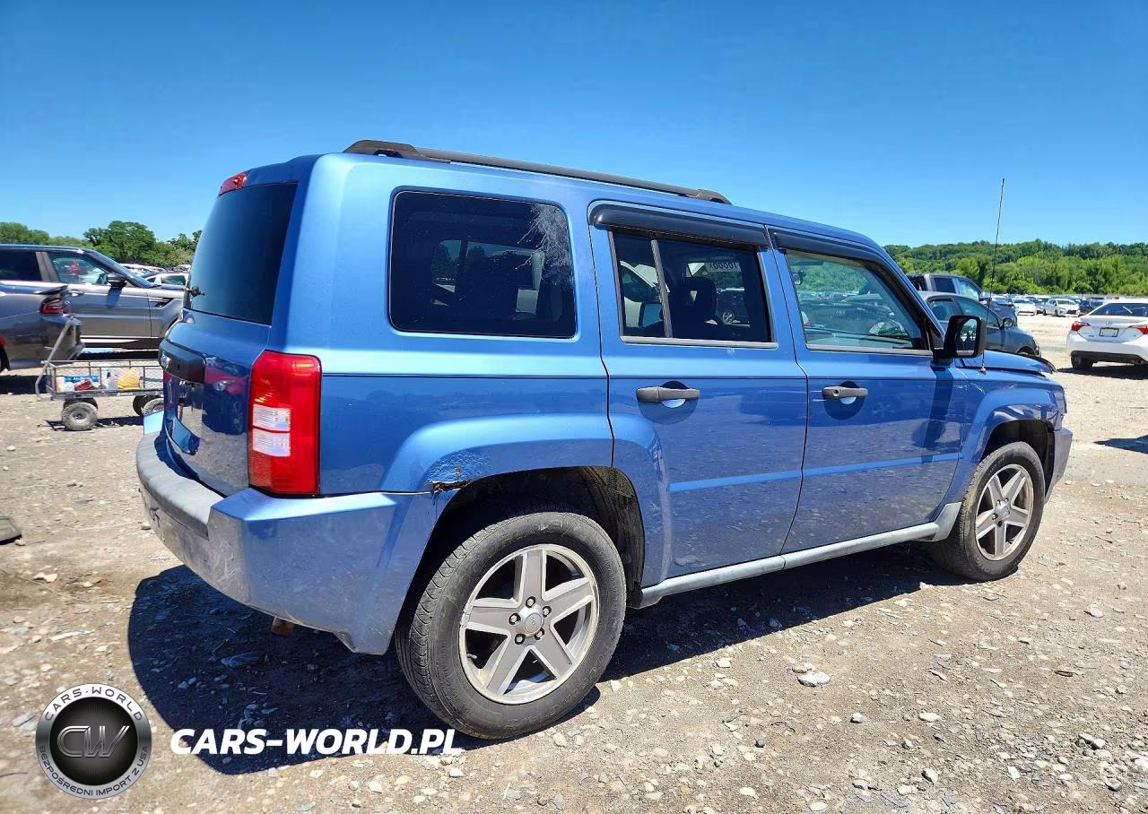 2007 Jeep Patriot Sport VIN:1J8FF28W57D170623 - 3