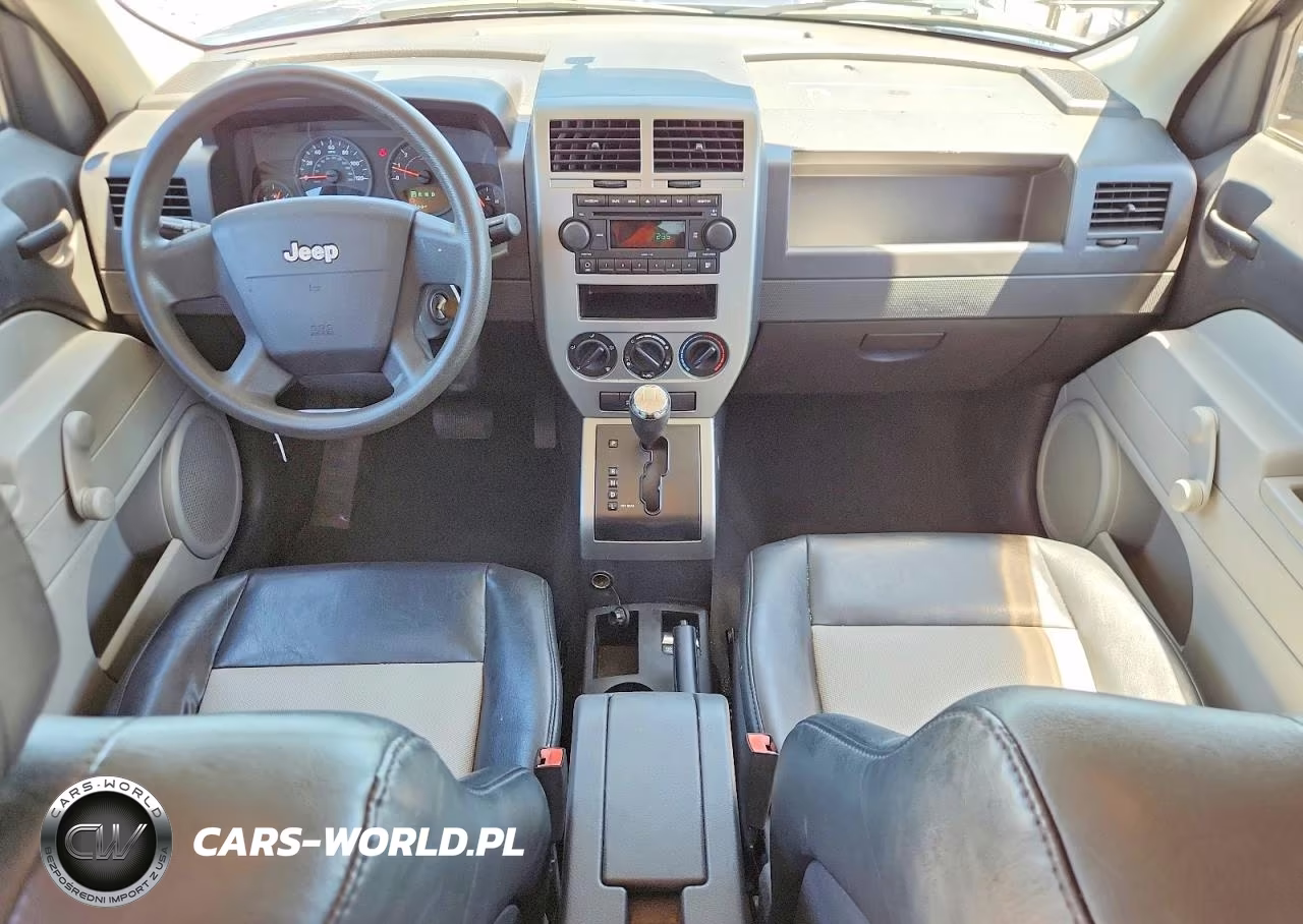2007 Jeep Patriot Sport VIN:1J8FF28W57D170623 - 8