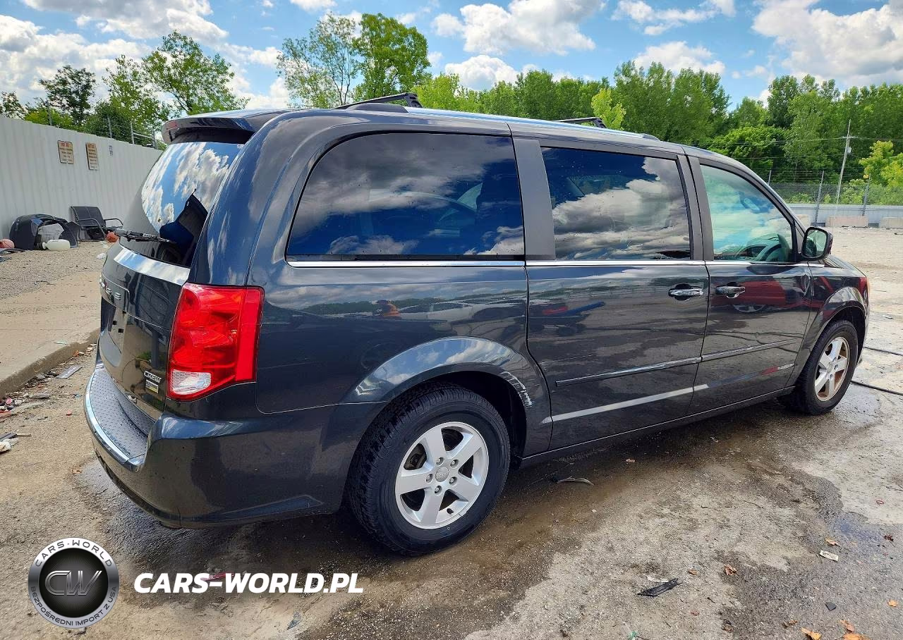 2011 Dodge Grand Caravan Crew VIN:2D4RN5DG2BR741193 - 3