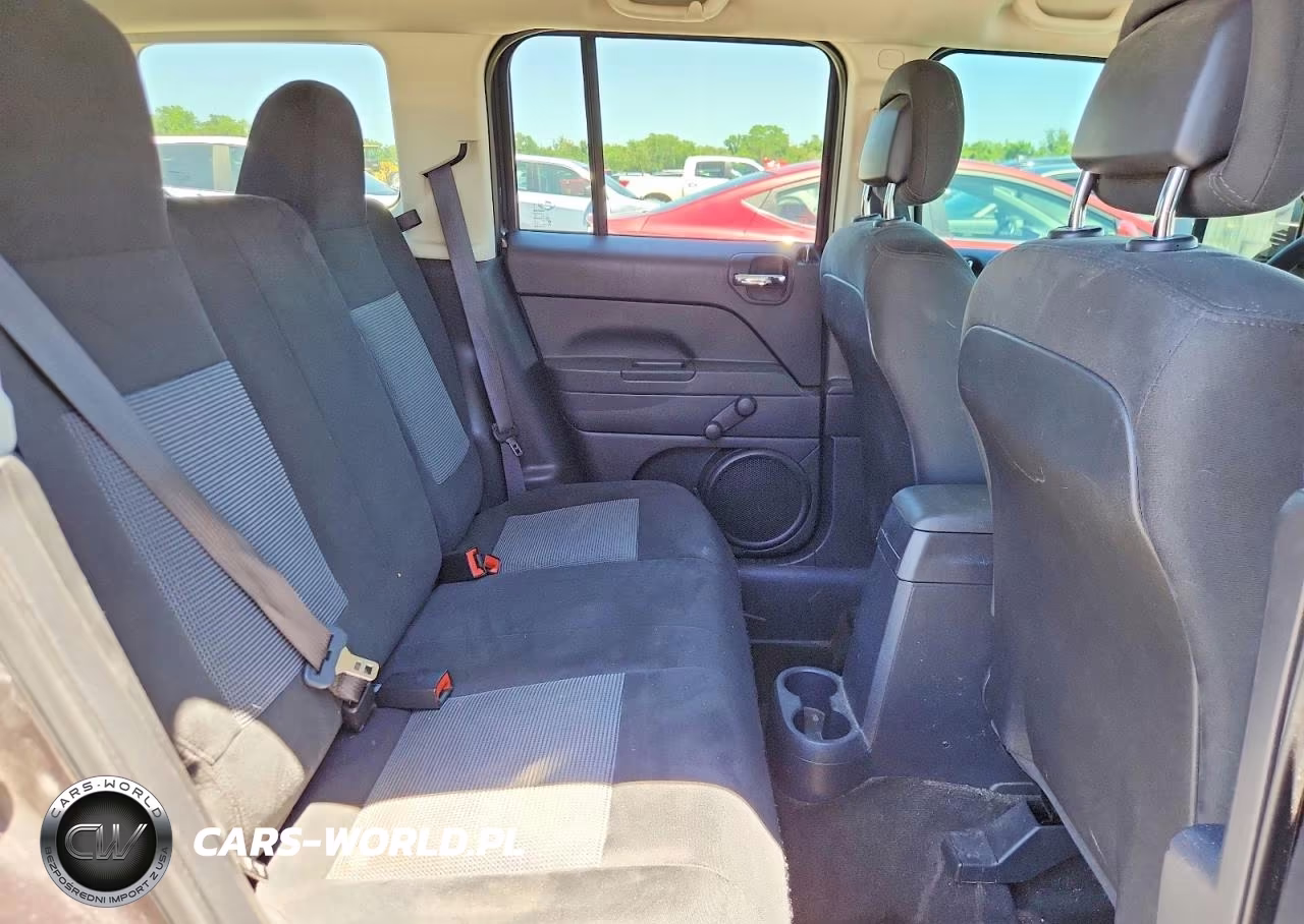 2016 Jeep Patriot Sport VIN:1C4NJPBB4GD601473 - 11