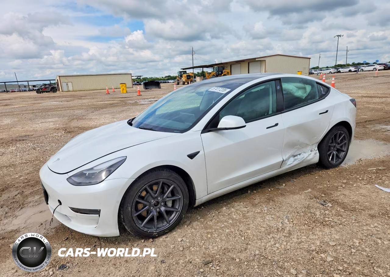 2022 Tesla Model 3 – zdjęcie 1 z 12