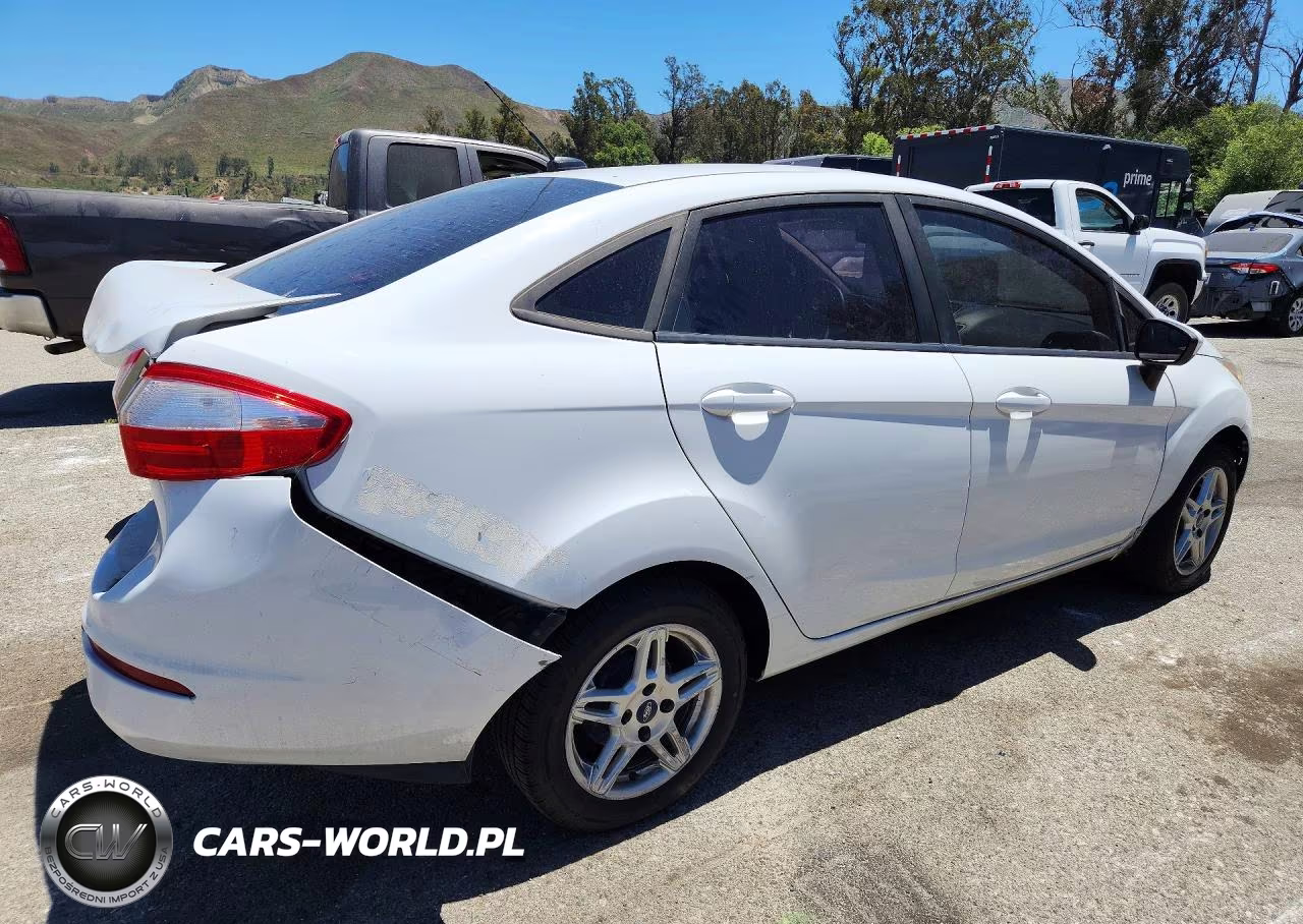 2018 Ford Fiesta Se VIN:3FADP4BJXJM147019 - 3
