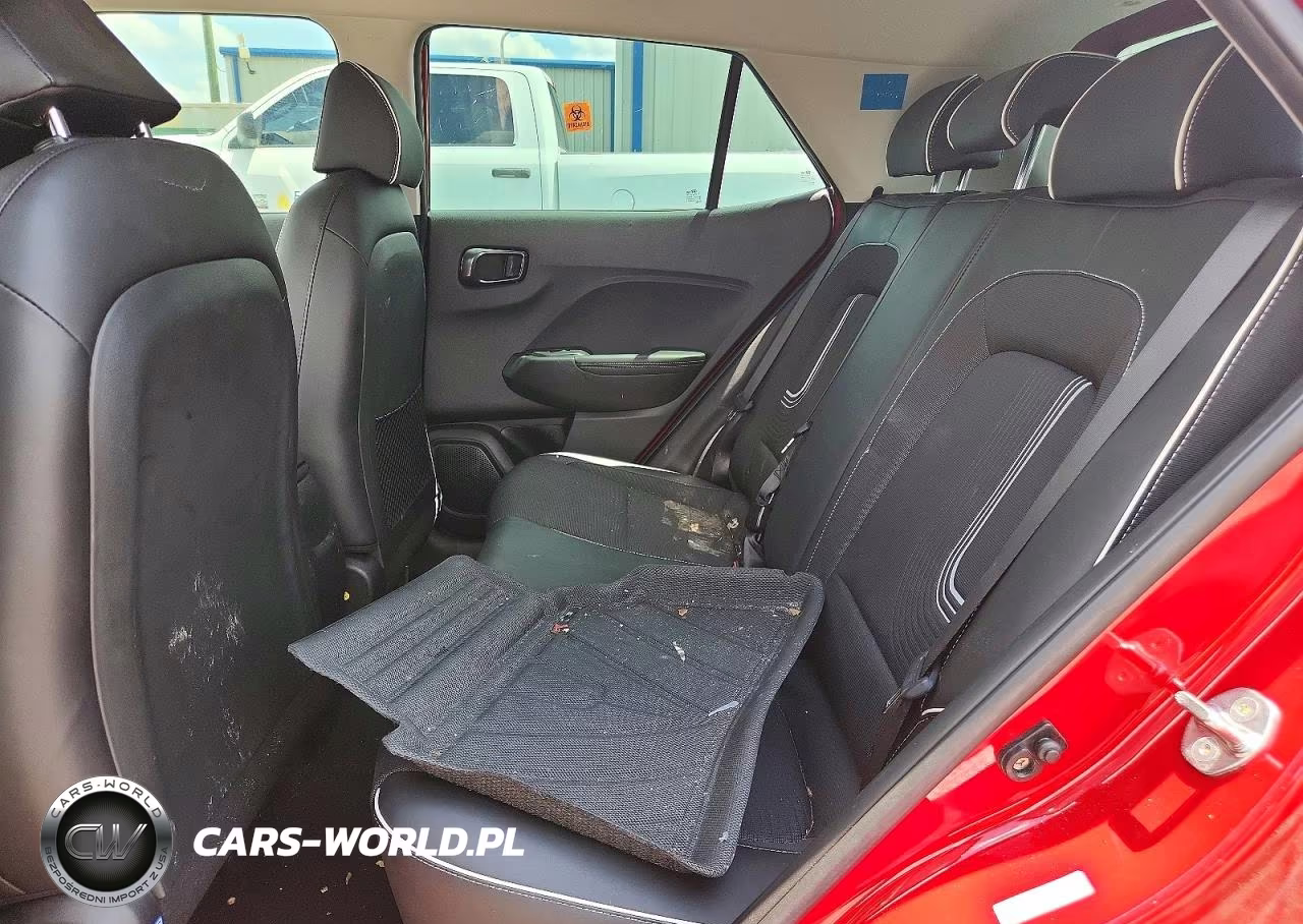 2022 Hyundai Venue Limited VIN:KMHRC8A33NU203451 - 11