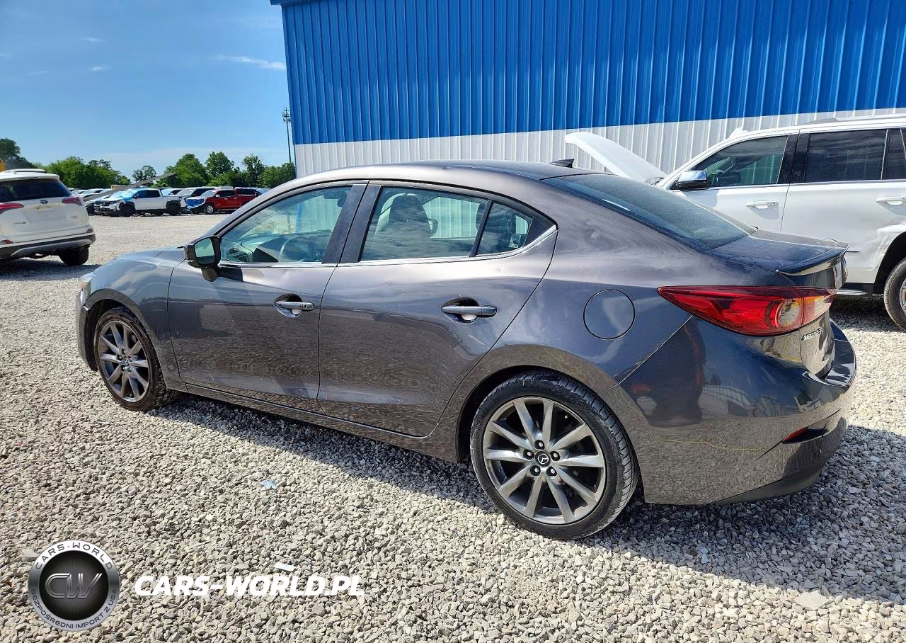 2018 Mazda 3 Touring VIN:3MZBN1V30JM272904 - 2