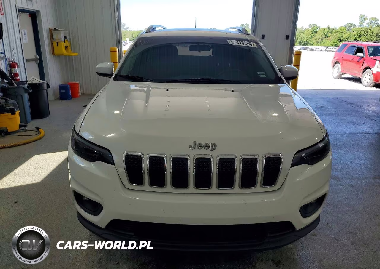 2019 Jeep Cherokee Latitude Plus VIN:1C4PJLLB9KD184618 - 5