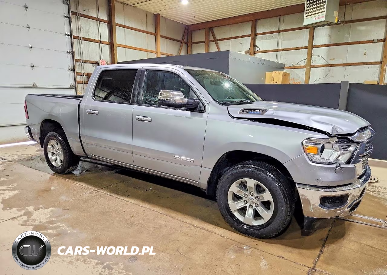 2024 Ram 1500 Laramie VIN:1C6SRFJT9RN223767 - 4