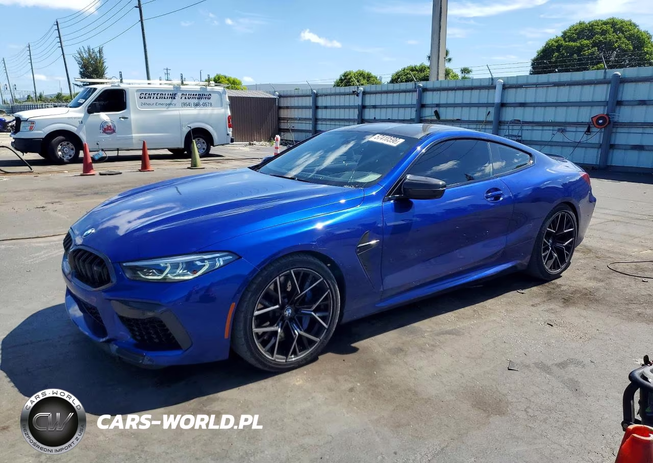 2022 BMW M8 – zdjęcie 1 z 11
