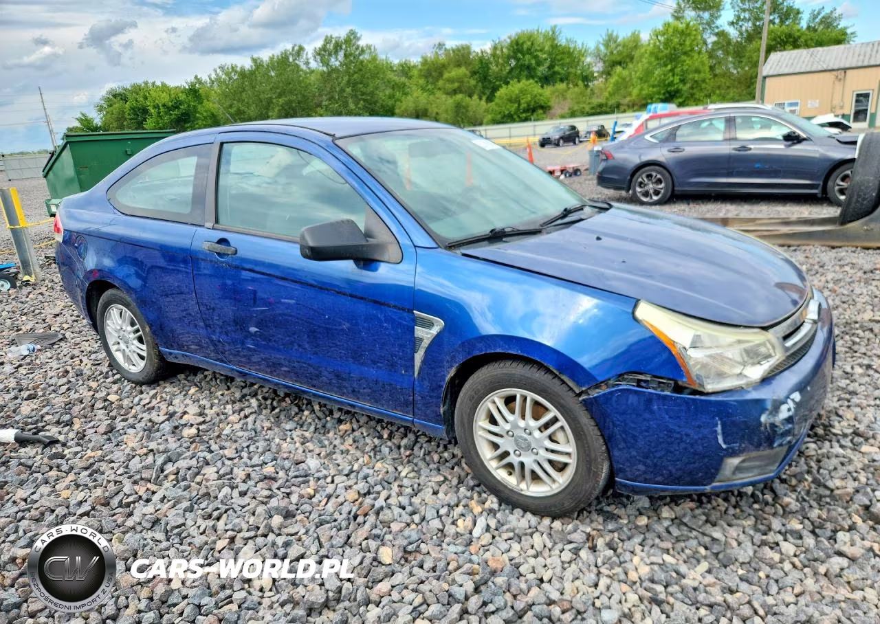 2008 Ford Focus Se VIN:1FAHP33N48W242683 - 4