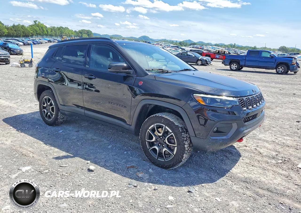 2024 Jeep Compass Trailhawk VIN:3C4NJDDNXRT171323 - 4