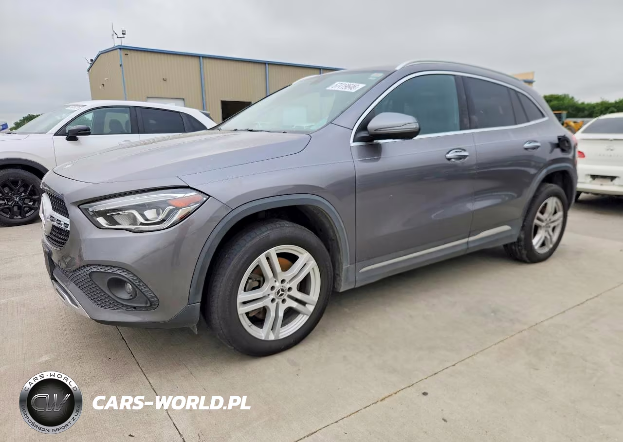 2021 Mercedes-Benz Gla 250 4Matic – zdjęcie 1 z 13