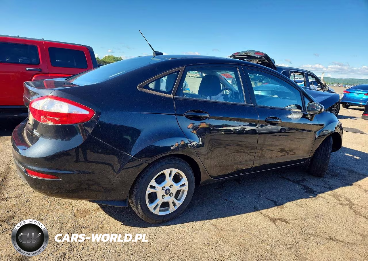 2015 Ford Fiesta Se VIN:3FADP4BJXFM218792 - 3
