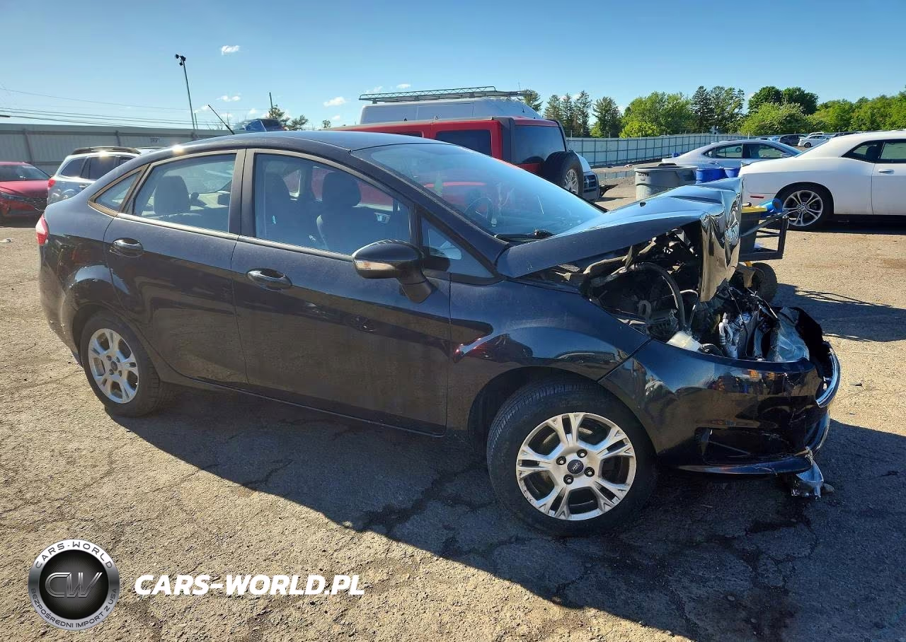 2015 Ford Fiesta Se VIN:3FADP4BJXFM218792 - 4