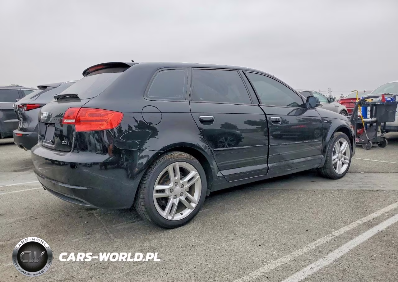 2011 Audi A3 Premium Plus VIN:WAUKEAFM8BA081396 - 3