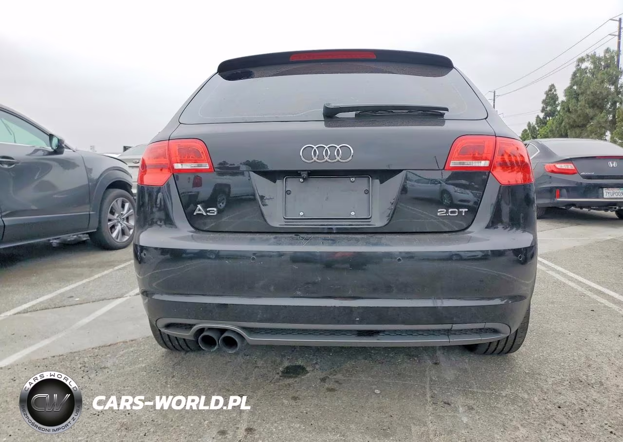 2011 Audi A3 Premium Plus VIN:WAUKEAFM8BA081396 - 6