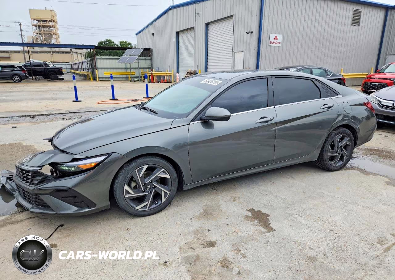 2025 Hyundai Elantra Sel – zdjęcie 1 z 12