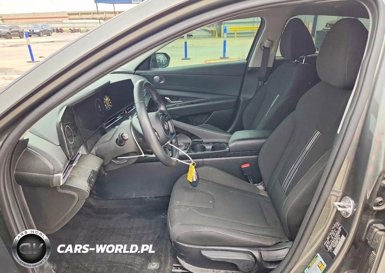 2025 Hyundai Elantra Sel VIN:KMHLS4DG8SU913134 - 7