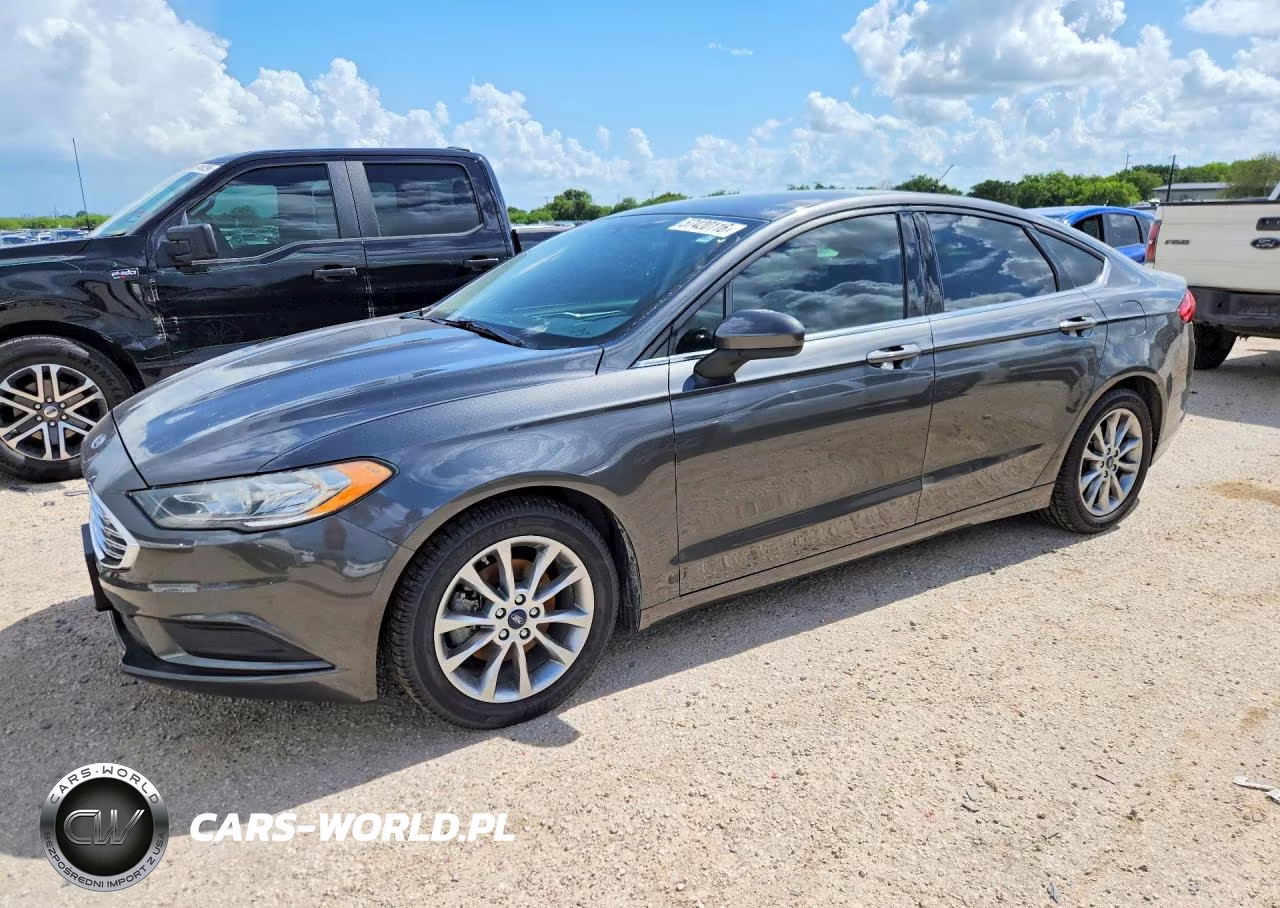 2017 Ford Fusion Se – zdjęcie 1 z 12