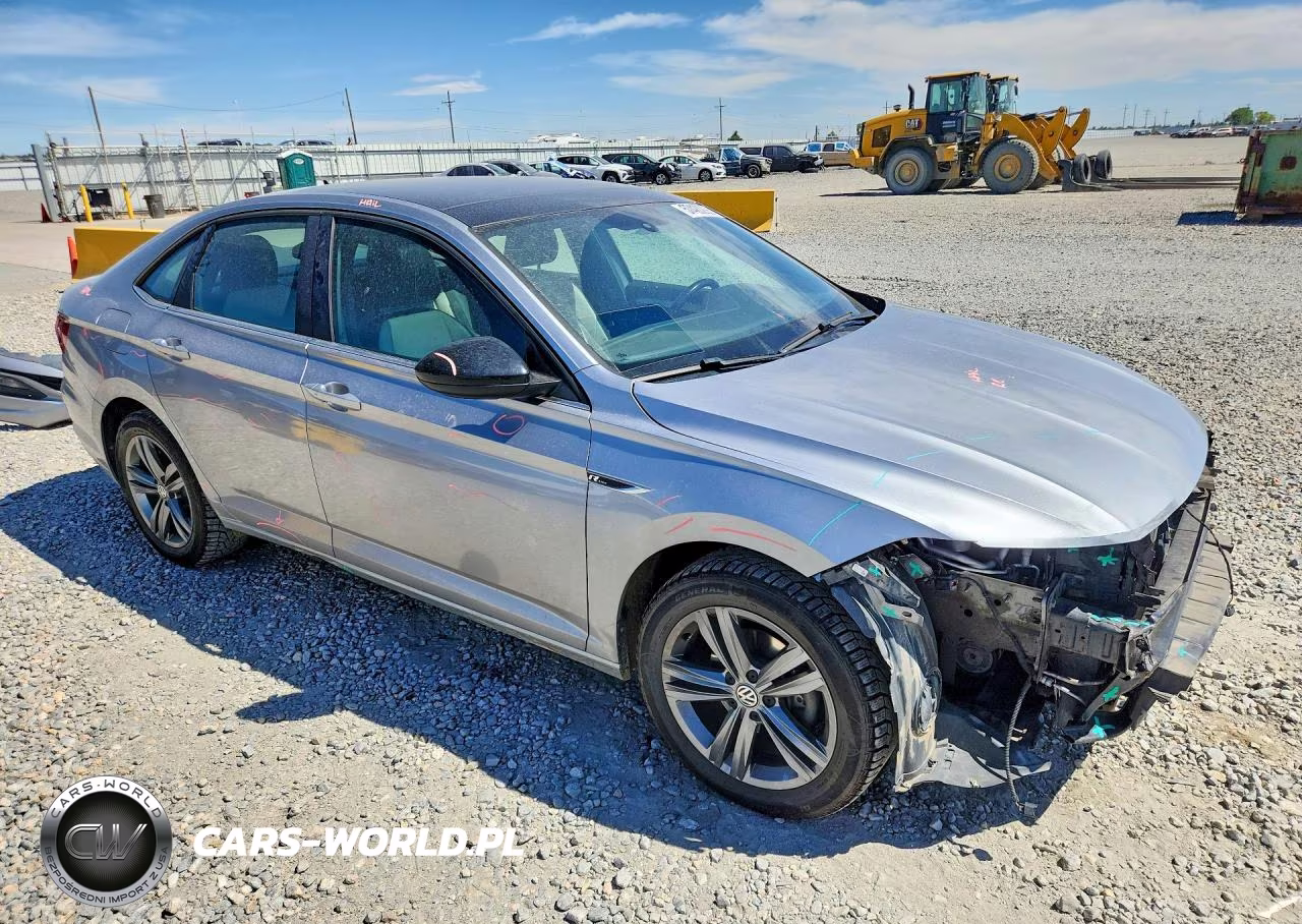 2019 Volkswagen Jetta VIN:3VWCB7BUXKM226897 - 4
