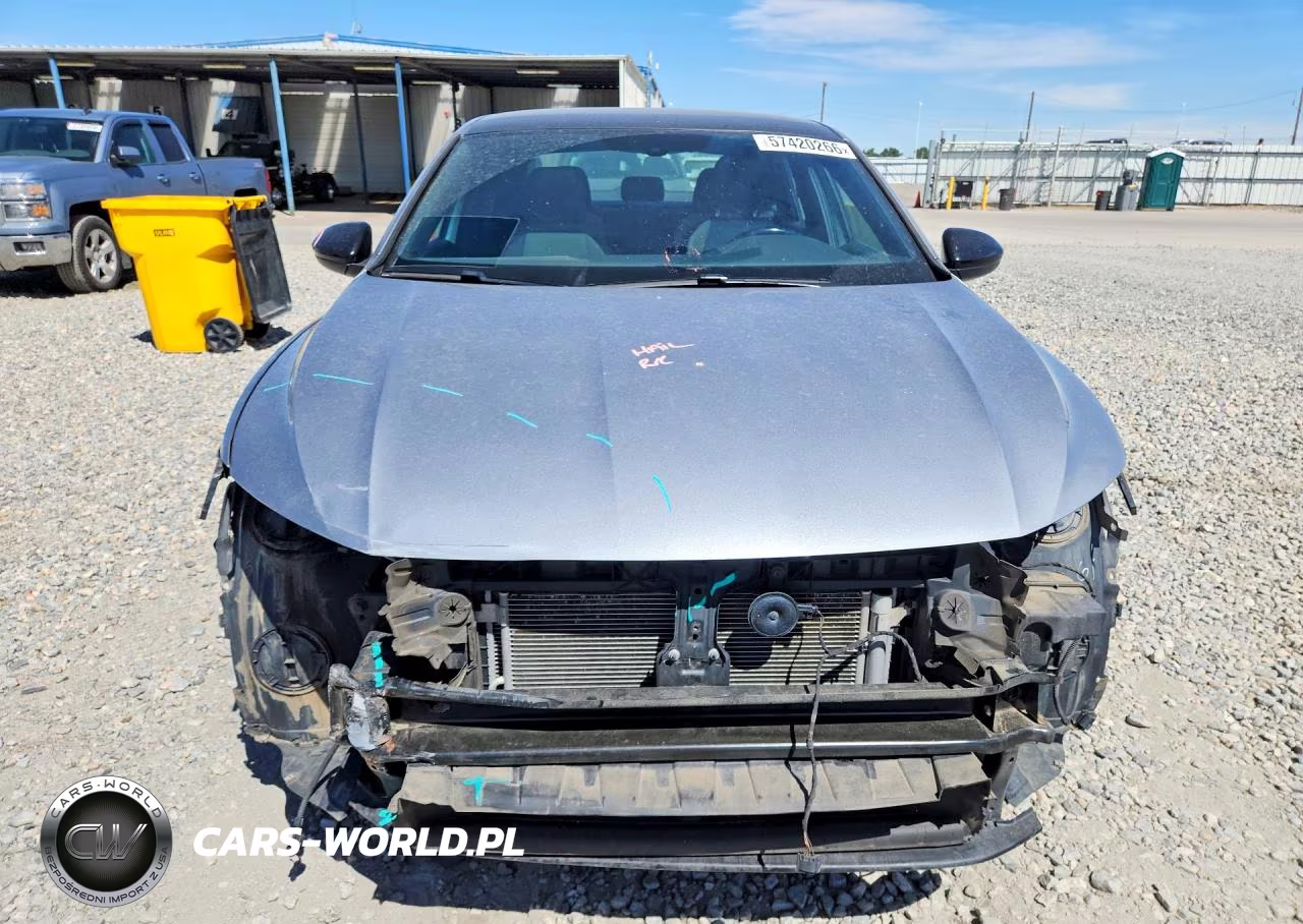 2019 Volkswagen Jetta VIN:3VWCB7BUXKM226897 - 5