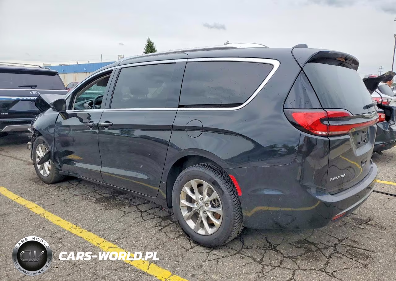 2021 Chrysler Pacifica Touring L VIN:2C4RC3BG8MR518539 - 2