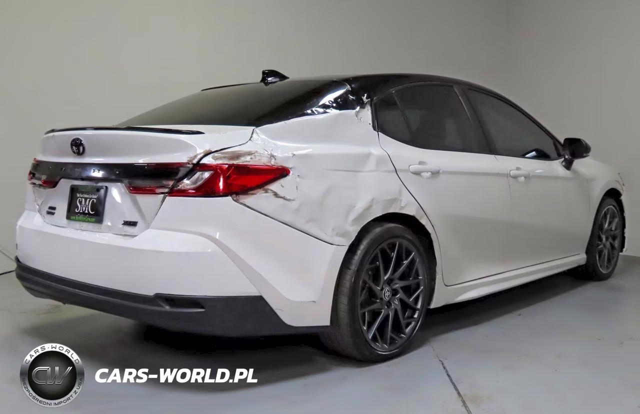 2025 Toyota Camry Xse VIN:4T1DBADK9SU006898 - 3