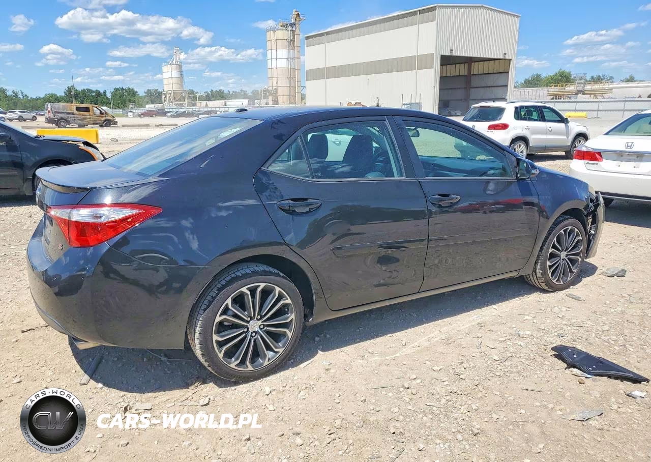 2014 Toyota Corolla S Plus VIN:5YFBURHE3EP102133 - 3