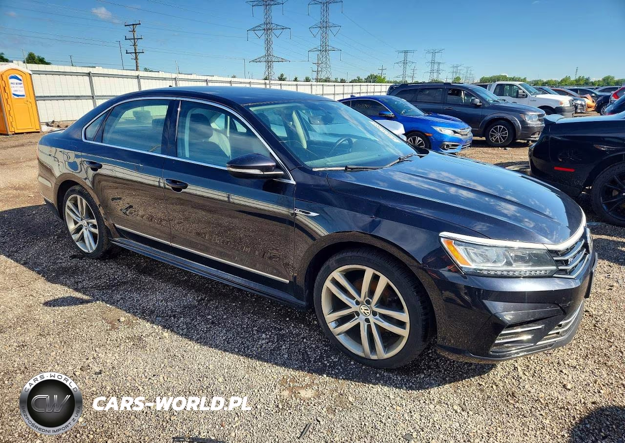 2017 Volkswagen Passat R-Line VIN:1VWDT7A36HC078218 - 4