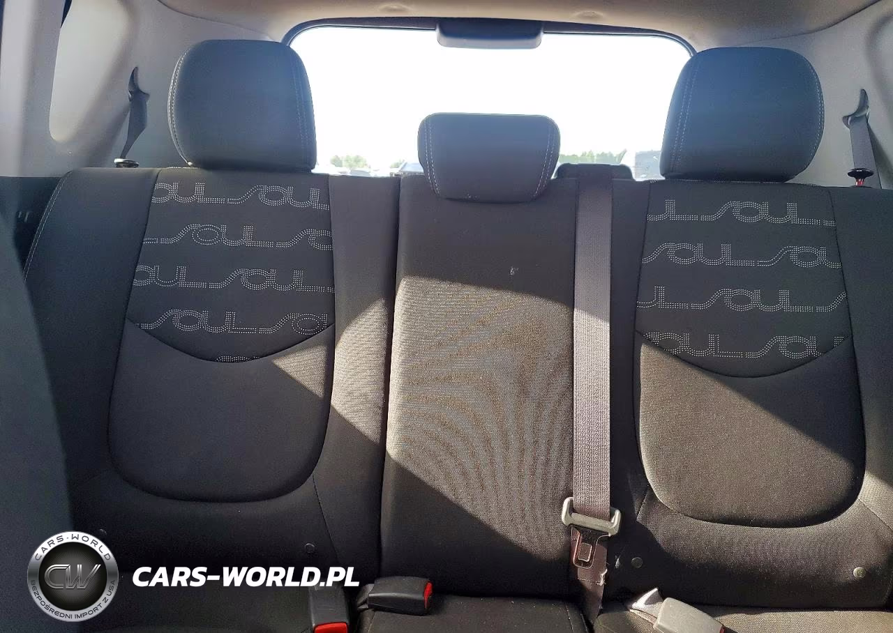 2012 Kia Soul + VIN:KNDJT2A6XC7740287 - 10
