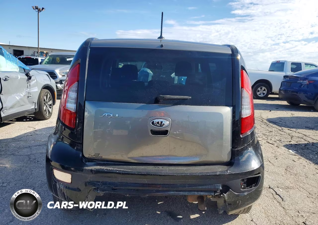 2012 Kia Soul + VIN:KNDJT2A6XC7740287 - 6