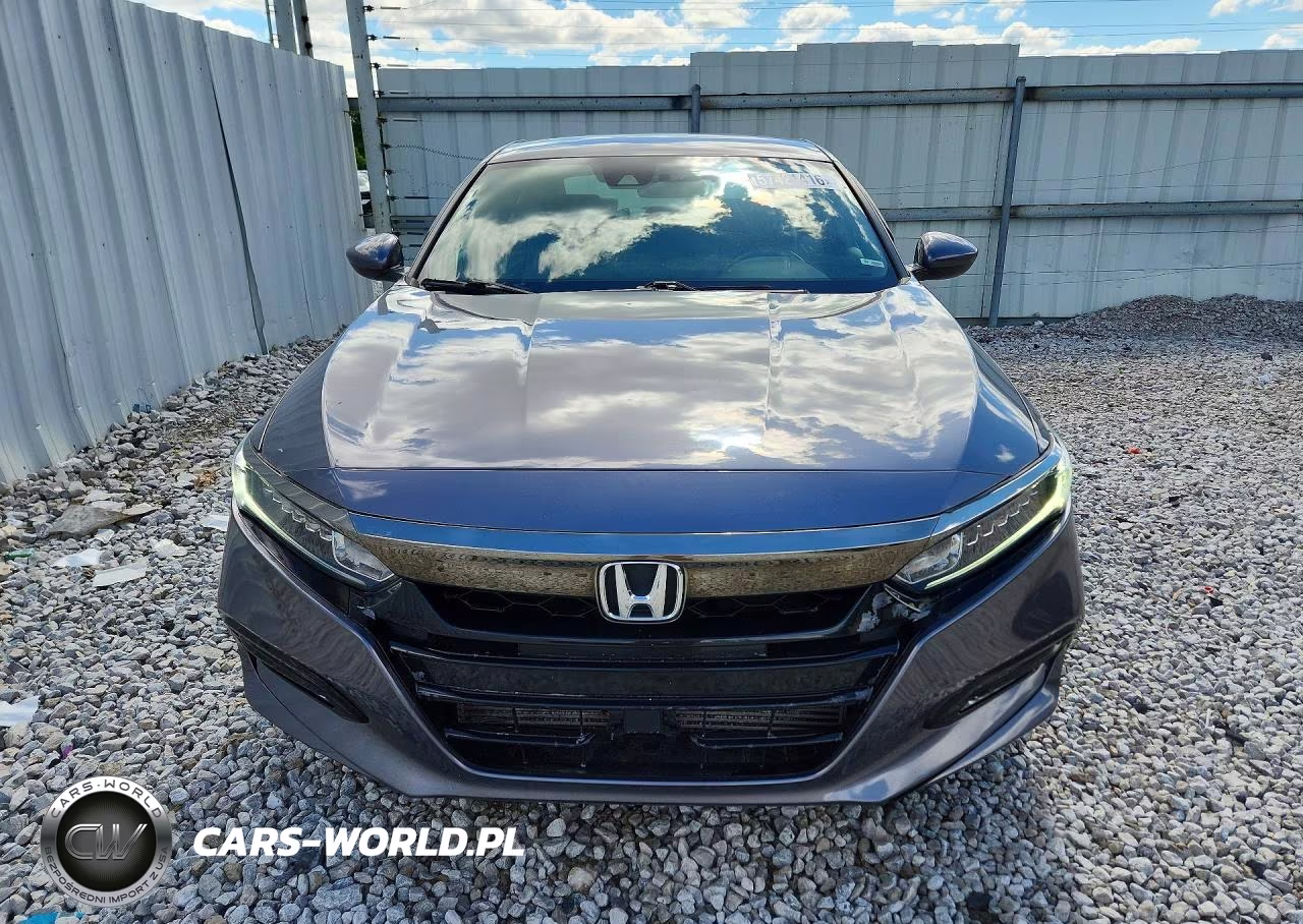 2018 Honda Accord Sport VIN:1HGCV1F32JA128176 - 5