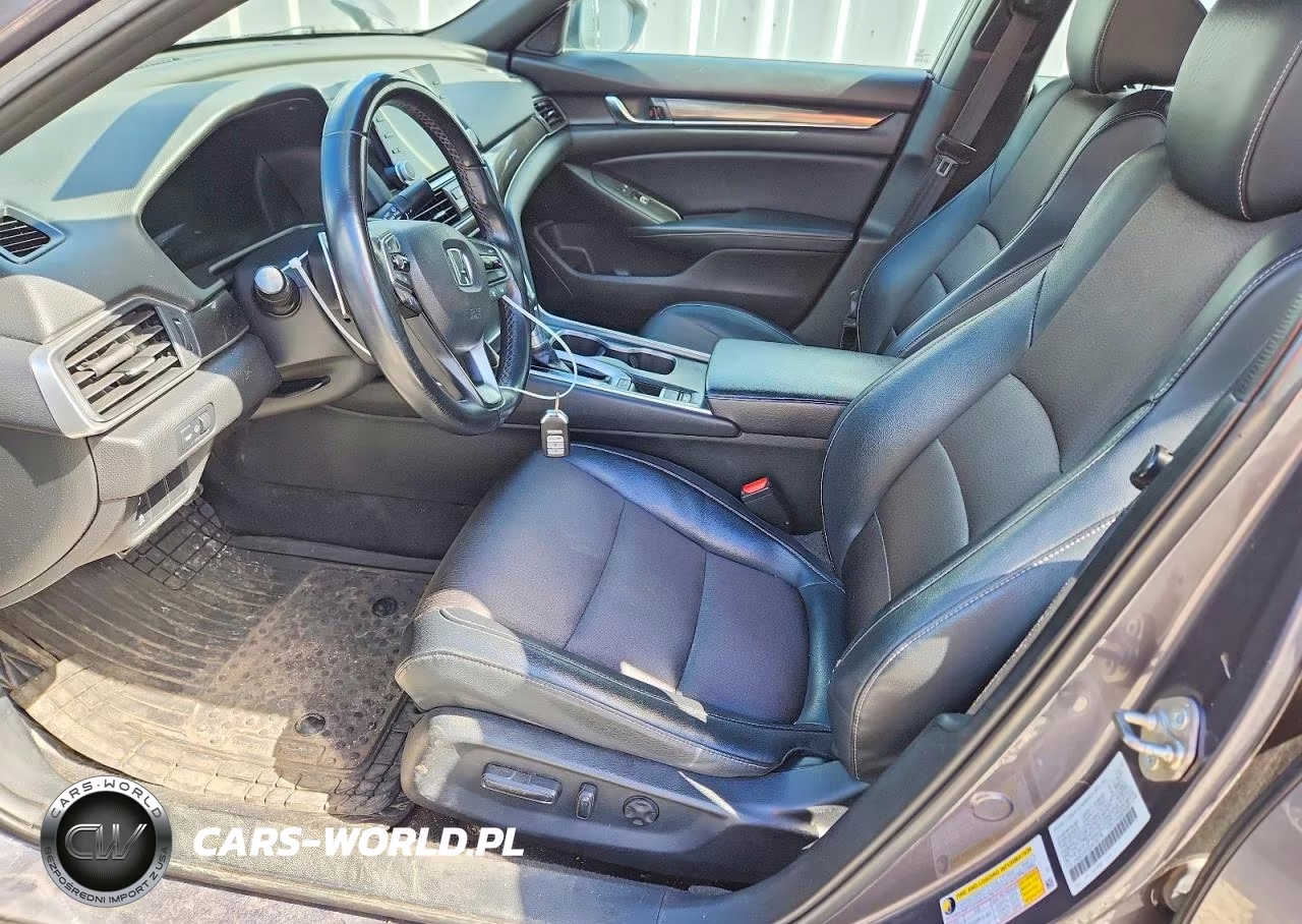 2018 Honda Accord Sport VIN:1HGCV1F32JA128176 - 7