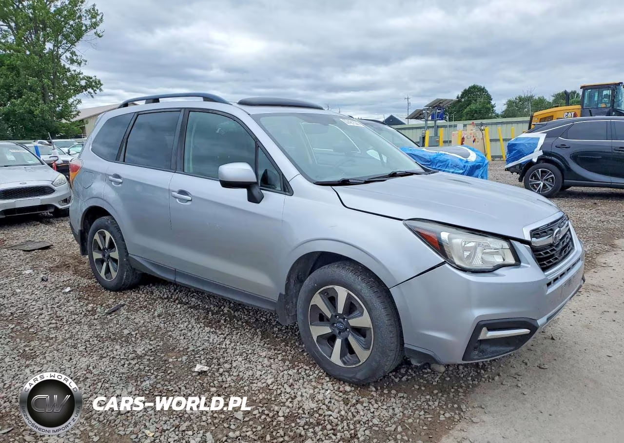 2017 Subaru Forester 2.5I Premium VIN:JF2SJAEC2HH442713 - 4