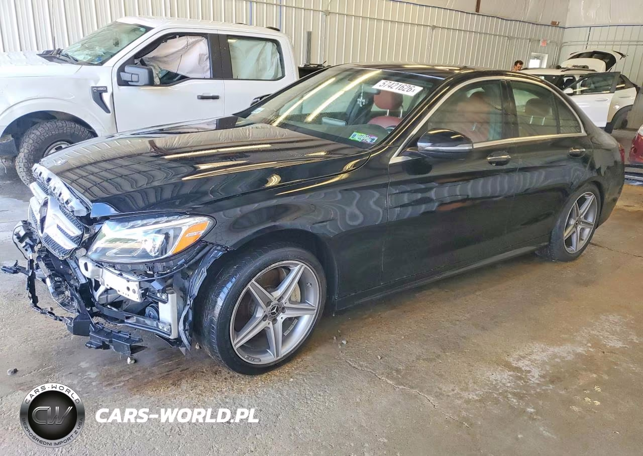 2017 Mercedes-Benz C 300 4Matic – zdjęcie 1 z 13