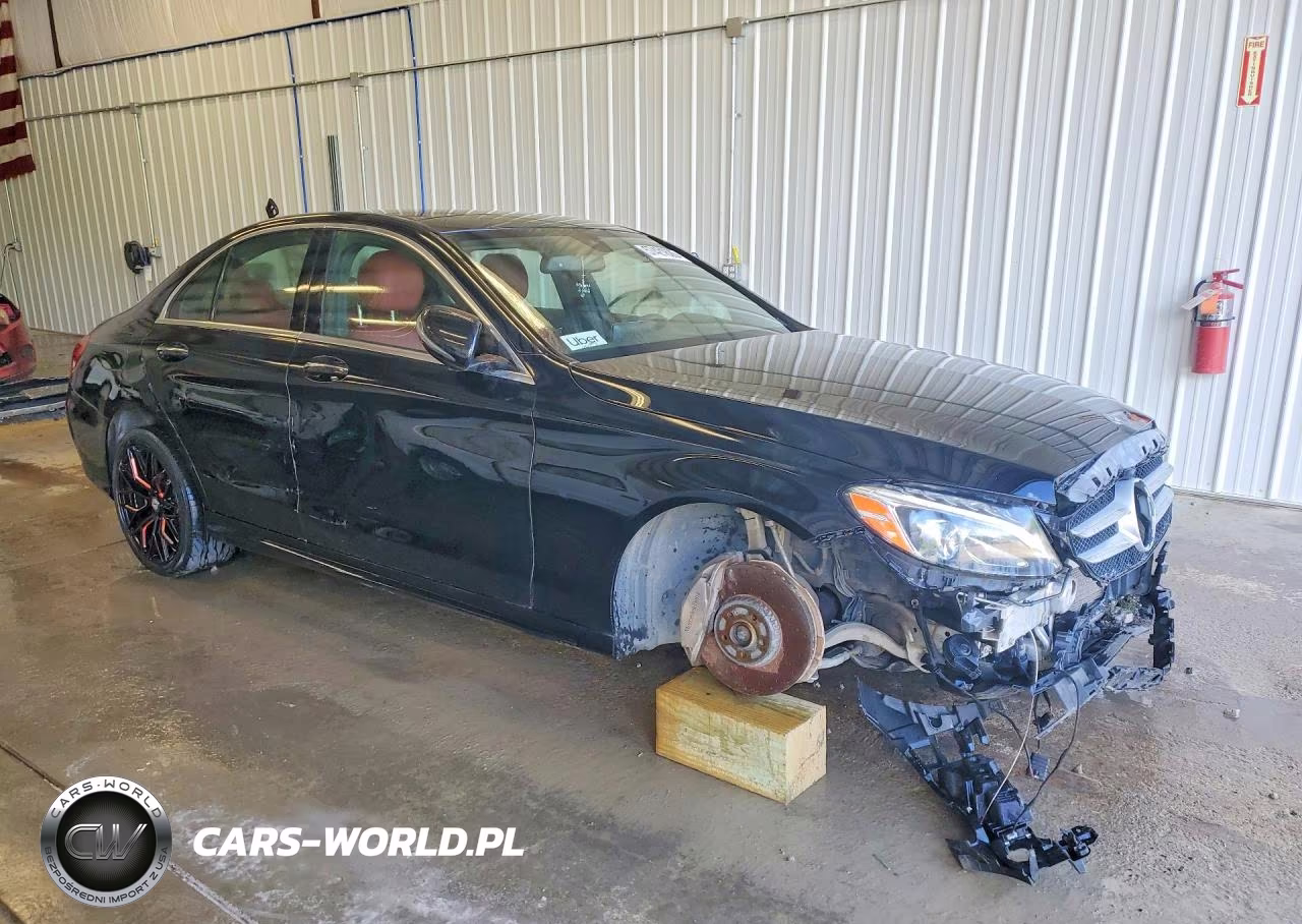 2017 Mercedes-Benz C 300 4Matic VIN:55SWF4KB9HU213295 - 4
