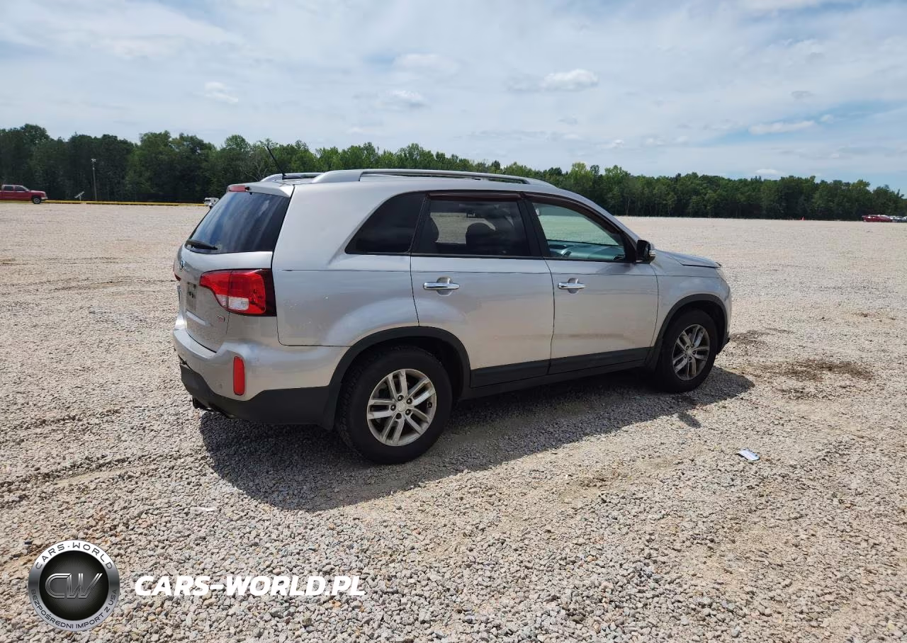 2015 Kia Sorento Lx VIN:5XYKT3A65FG656122 - 3