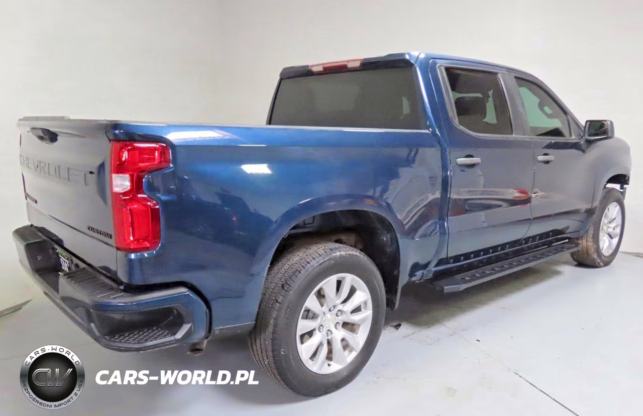 2020 Chevrolet Silverado C1500 Custom VIN:3GCPWBEH6LG171696 - 3