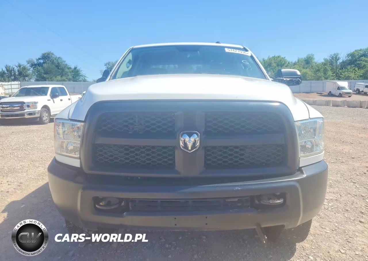 2018 Ram 3500 St VIN:3C63R3GJ4JG294817 - 5
