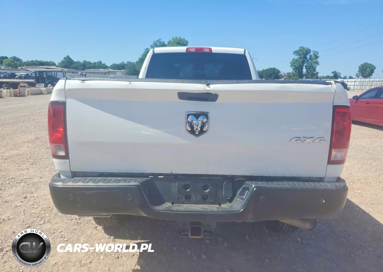 2018 Ram 3500 St VIN:3C63R3GJ4JG294817 - 6