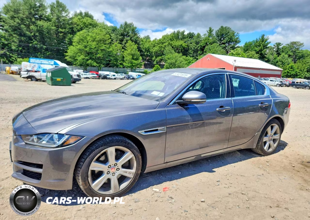 2019 Jaguar Xe Premium – zdjęcie 1 z 12