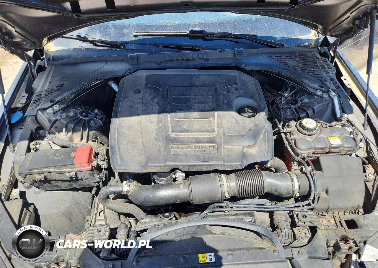 2019 Jaguar Xe Premium VIN:SAJAJ4FX1KCP50927 - 11