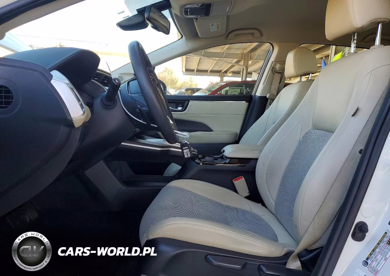 2018 Honda Clarity VIN:JHMZC5F14JC009195 - 7