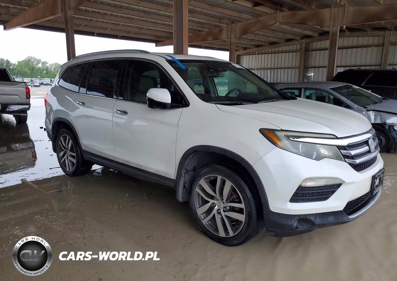 2016 Honda Pilot Touring VIN:5FNYF5H96GB030018 - 4