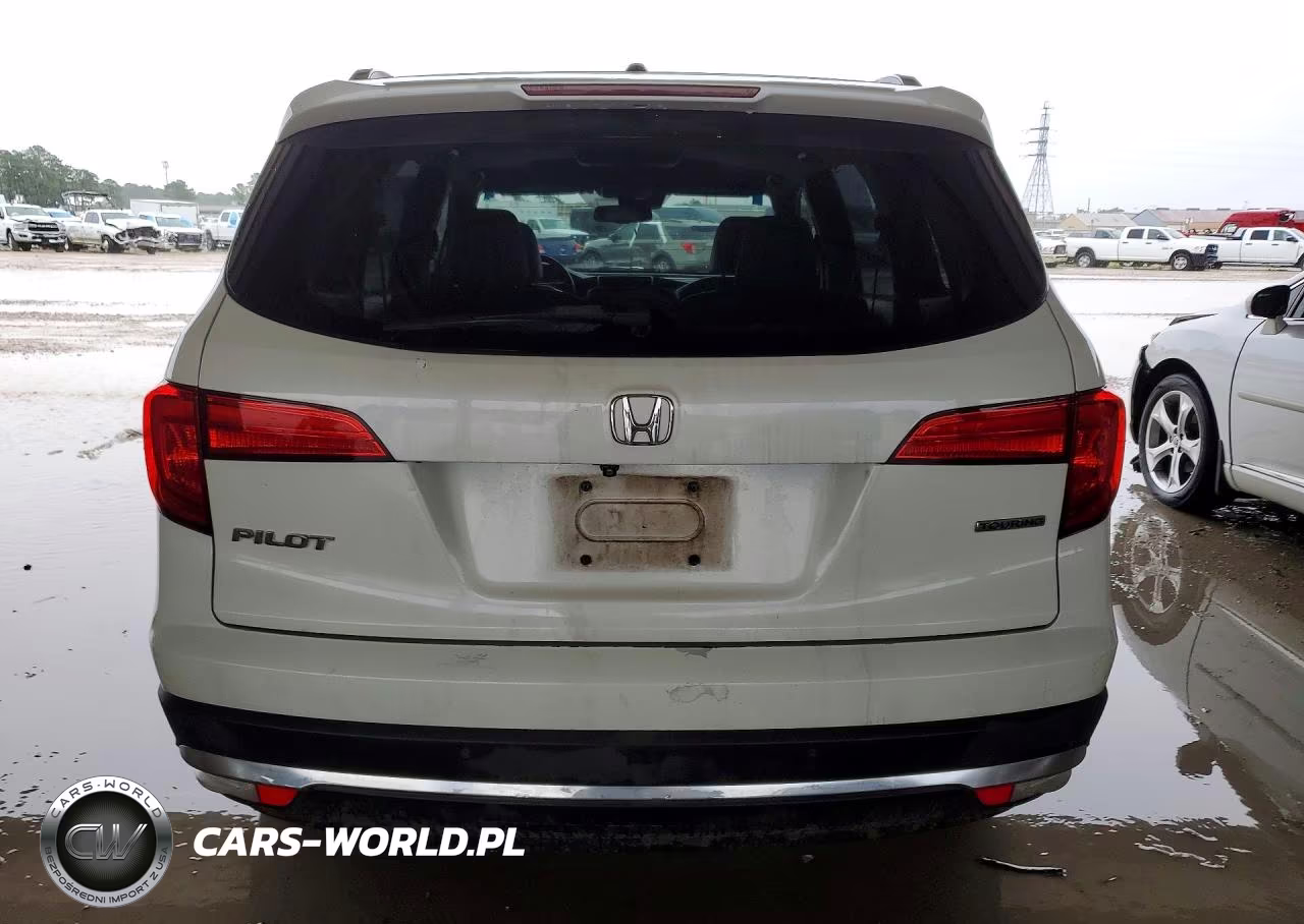 2016 Honda Pilot Touring VIN:5FNYF5H96GB030018 - 6