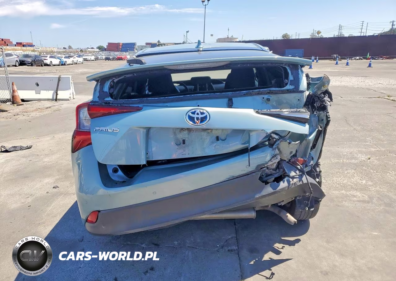 2020 Toyota Prius Le VIN:JTDKARFU0L3111784 - 6