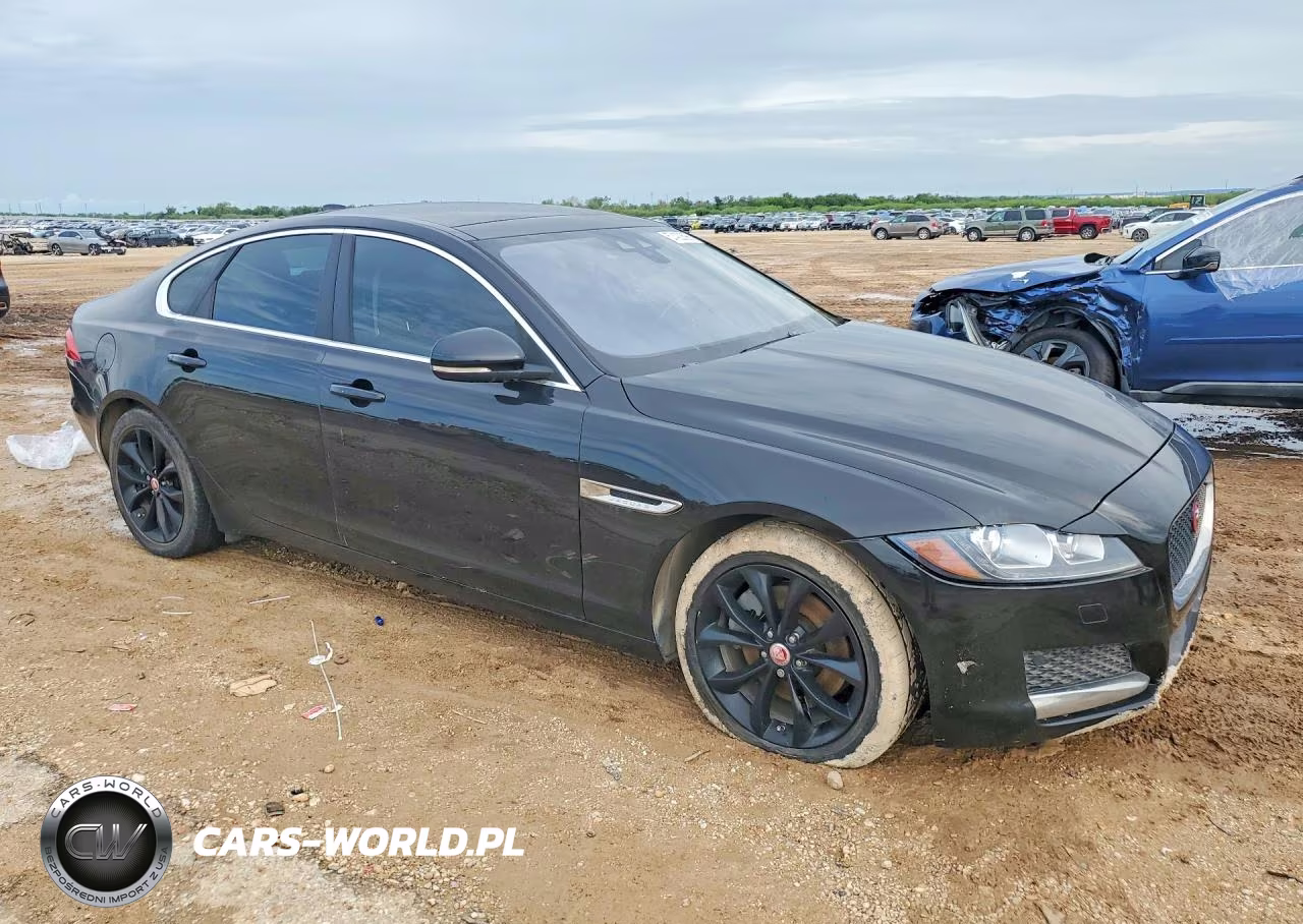2017 Jaguar Xf Premium VIN:SAJBD4BN4HCY46253 - 4