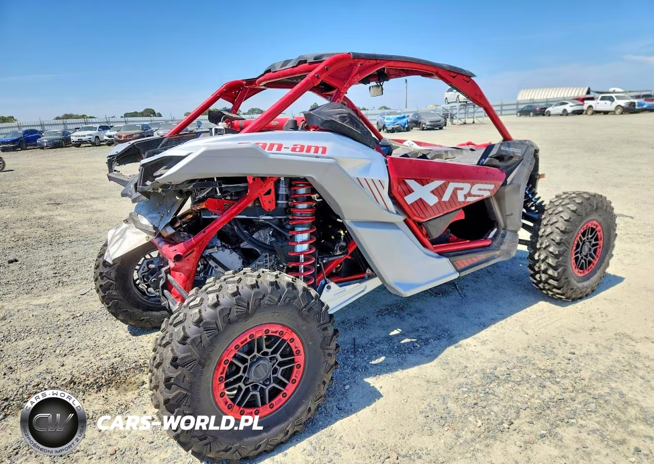 2025 Can-Am Maverick X3 Utility Vehicle VIN:3JBVXAV22SE000662 - 4