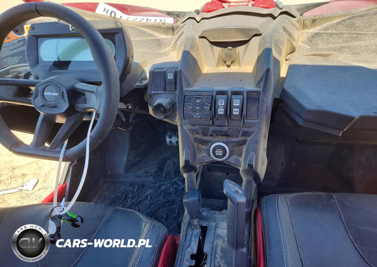 2025 Can-Am Maverick X3 Utility Vehicle VIN:3JBVXAV22SE000662 - 9