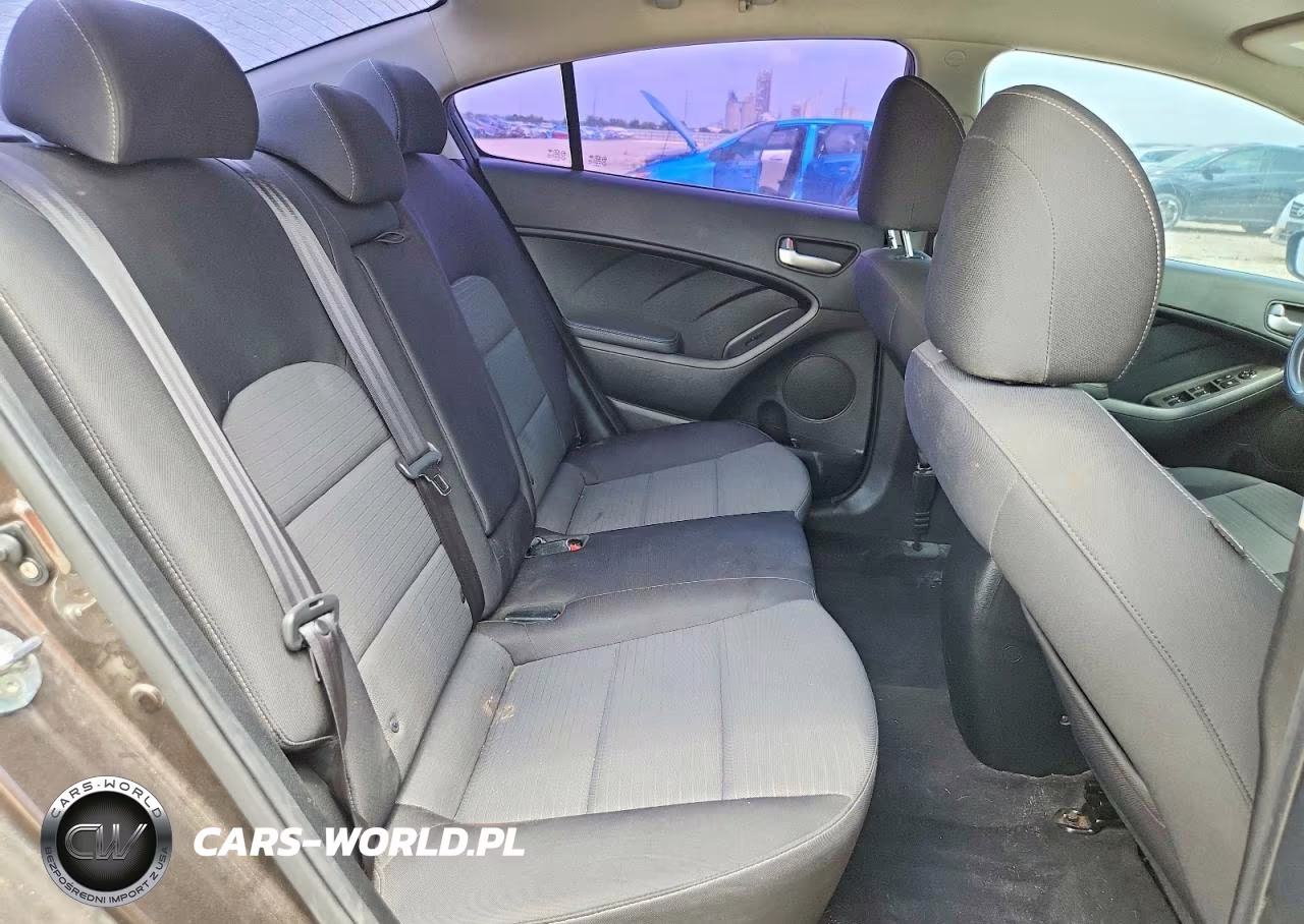 2017 Kia Forte Lx VIN:3KPFL4A76HE131957 - 10